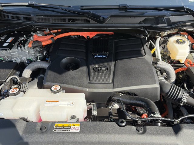 Used 2025 Toyota Sequoia SR5 w/ TRD Sport Package AWD/4WD image 37