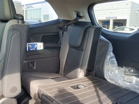 Certified 2025 Subaru Ascent Onyx Edition AWD/4WD image 30