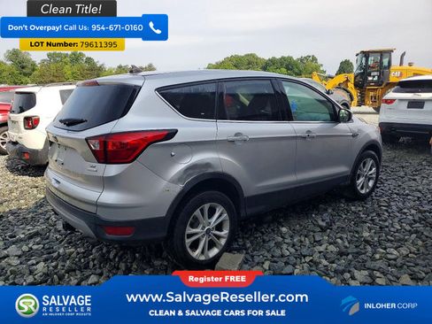 Used 2019 Ford Escape SE FWD image 4