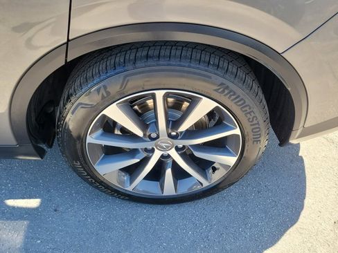 Certified 2025 Acura MDX w/ Technology Package image 6