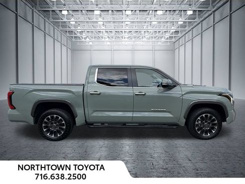 Used 2024 Toyota Tundra Limited AWD/4WD image 6