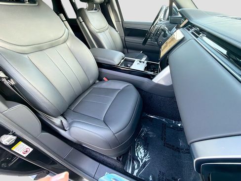 New 2026 Land Rover Range Rover Autobiography AWD/4WD image 15