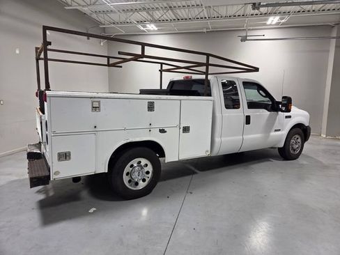 Used 2006 Ford F250 XL RWD image 11