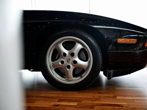 Used 1994 Porsche 928 GTS RWD image 4
