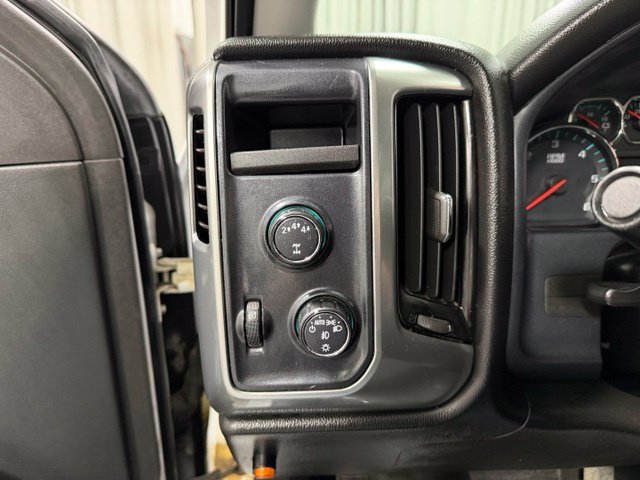 Used 2017 Chevrolet Silverado 2500 LT w/ LT Fleet Convenience Package AWD/4WD image 13