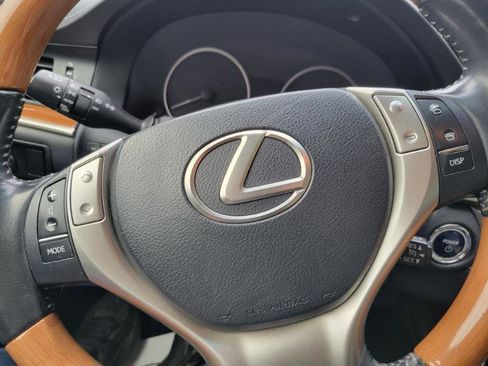 Used 2015 Lexus ES 300h w/ Navigation System Package image 26