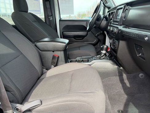 Used 2023 Jeep Wrangler Sport image 16