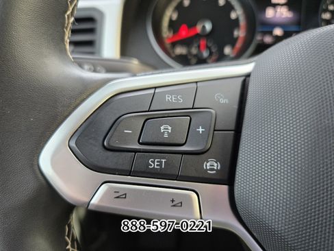 Used 2021 Volkswagen Atlas SE w/ Panoramic Sunroof Package image 29