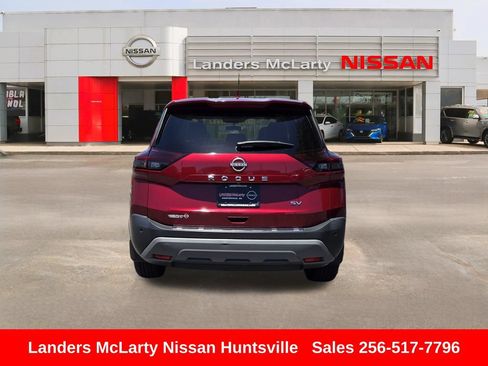 Used 2023 Nissan Rogue SV FWD image 5