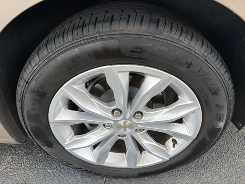 Used 2024 Chevrolet Malibu LT FWD image 19