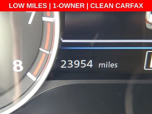 Used 2023 Nissan Sentra SR w/ Midnight Edition Package FWD image 4