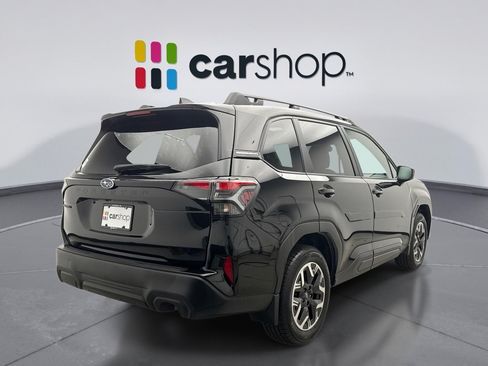 Used 2026 Subaru Forester Premium AWD/4WD image 5