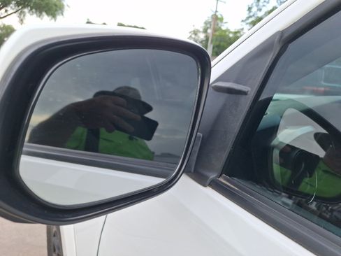 Used 2022 Toyota Tacoma SR5 RWD image 14