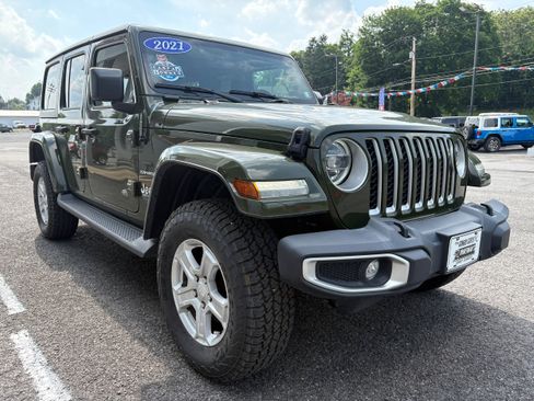 Certified 2021 Jeep Wrangler Unlimited Sahara w/ Cold Weather Group AWD/4WD image 5