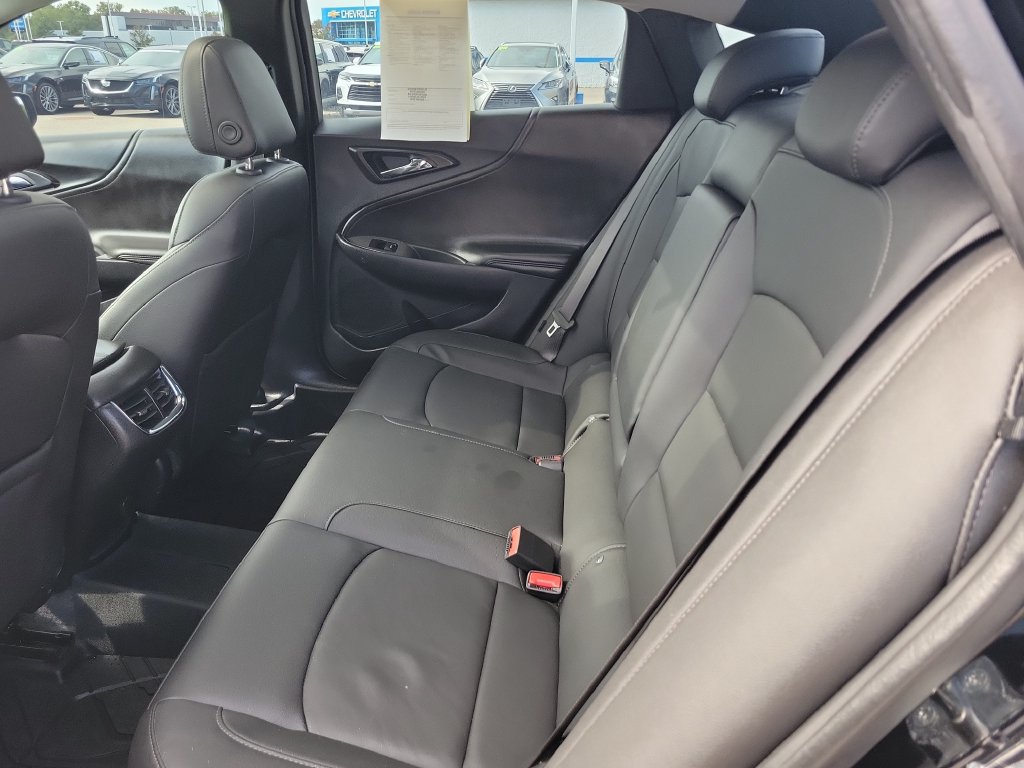 Used 2019 Chevrolet Malibu Hybrid w/ Leather Package FWD image 30