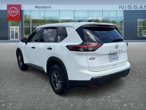 Certified 2024 Nissan Rogue S FWD image 7