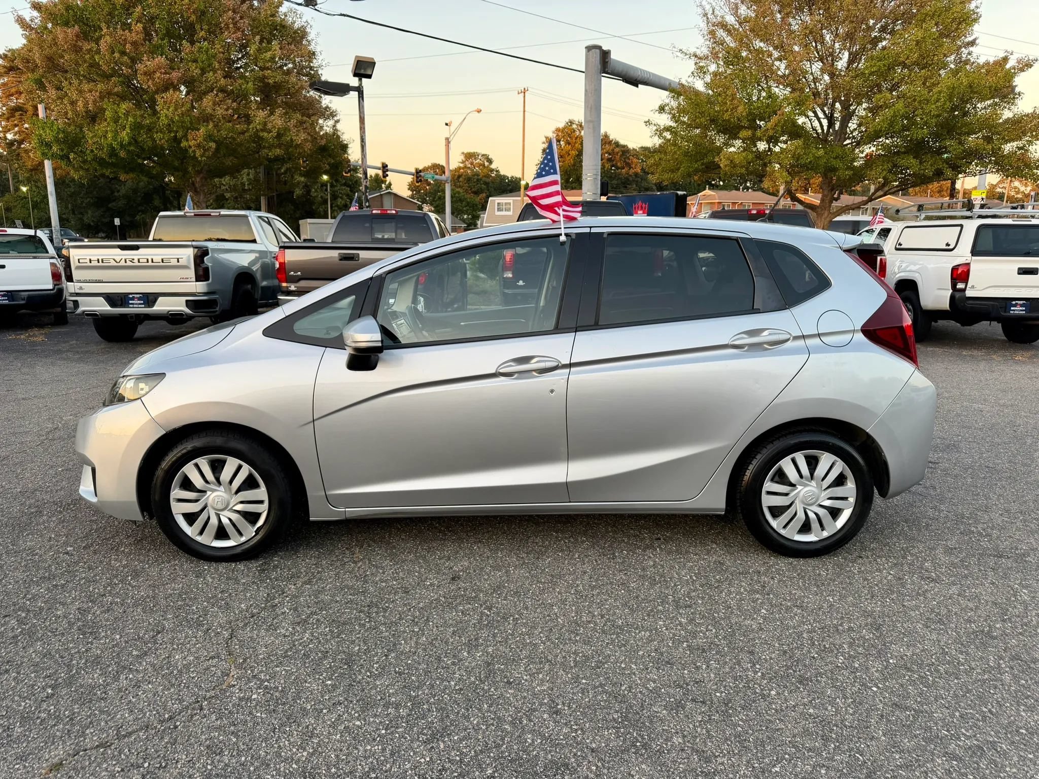 Used 2016 Honda Fit LX image 2