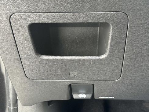 Used 2023 Chevrolet TrailBlazer LT w/ Convenience Package image 39