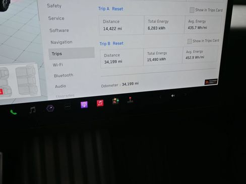 Used 2024 Tesla Cybertruck AWD Crew Cab image 17