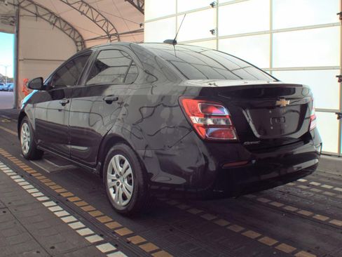 Used 2017 Chevrolet Sonic LS image 2