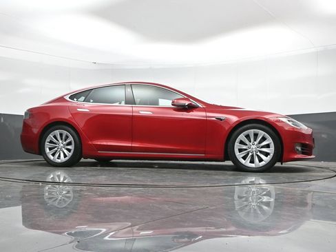 Used 2017 Tesla Model S AWD image 47
