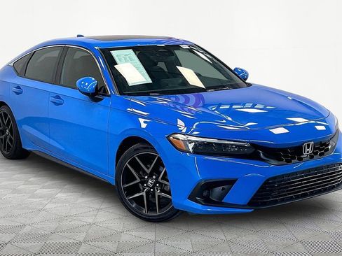 Used 2022 Honda Civic Sport Touring image 3