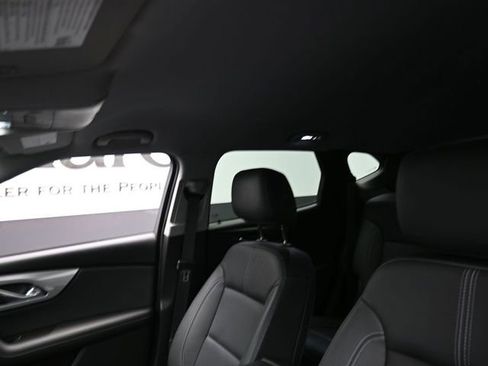 Used 2024 Chevrolet Blazer LT w/ LPO, Black Grille Bar Package FWD image 17