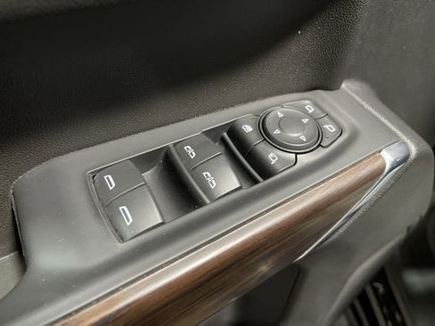 Used 2021 GMC Sierra 1500 SLT image 10