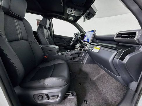 New 2026 Toyota 4Runner Limited AWD/4WD image 30