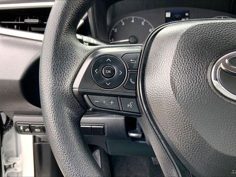 Certified 2025 Toyota Corolla LE image 23