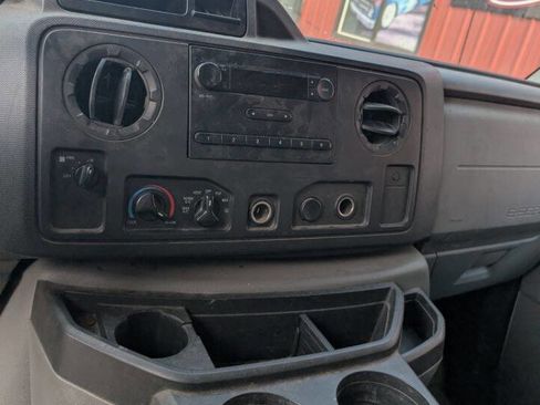 Used 2010 Ford E-250 and Econoline 250 image 14