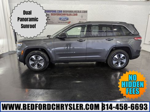 Used 2023 Jeep Grand Cherokee 4WD 4xe image 1