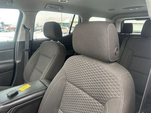 Used 2019 GMC Acadia SLE image 3