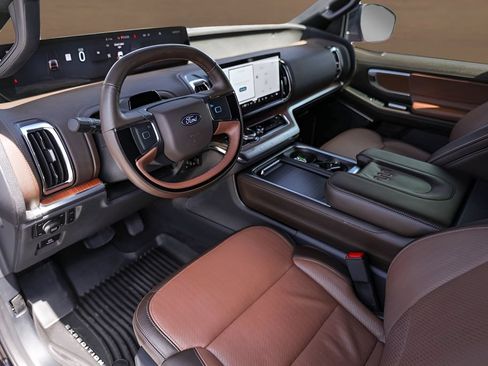 Used 2025 Ford Expedition King Ranch AWD/4WD image 10