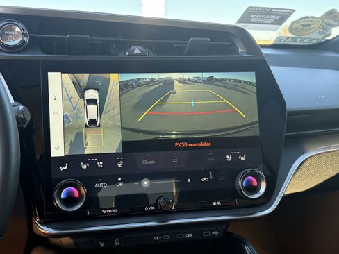 Certified 2023 Lexus RZ 450e Premium image 26