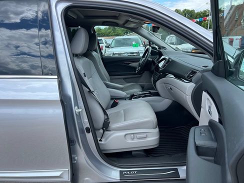 Used 2022 Honda Pilot Touring image 22