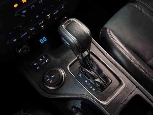 Used 2021 Ford Ranger Lariat w/ Tremor Off-Road Package image 24