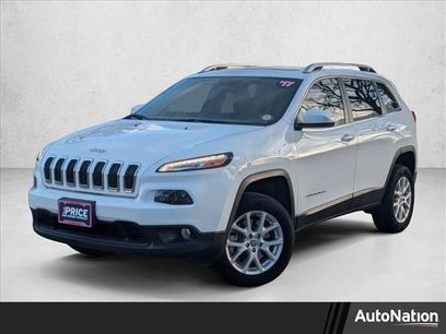 Used 2017 Jeep Cherokee Latitude w/ Comfort/Convenience Group