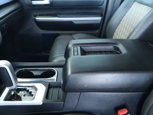 Used 2017 Toyota Tundra SR5 image 26