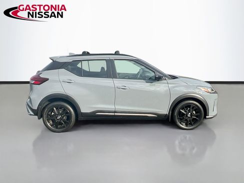 Used 2022 Nissan Kicks SR w/ Interior Electronics Package image 10