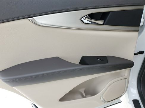 Certified 2020 Lincoln Nautilus Premier w/ Equipment Group 101A image 8