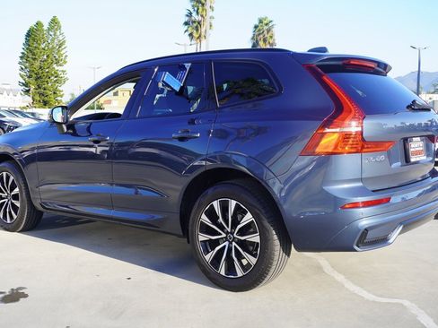 Used 2024 Volvo XC60 B5 Core image 5