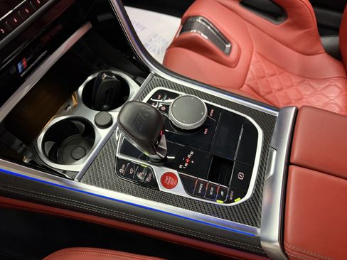 Used 2022 BMW M8 Competition w/ M Carbon Exterior Package AWD/4WD image 21