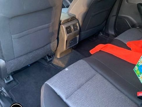 Used 2022 Nissan Rogue SV AWD/4WD image 8