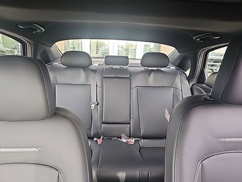 New 2025 Hyundai Ioniq 6 Limited image 30