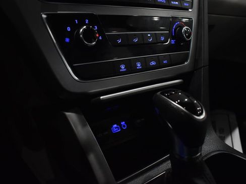 Used 2017 Hyundai Sonata SE image 21