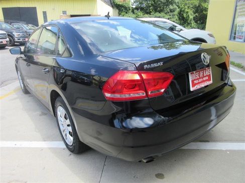 Used 2014 Volkswagen Passat 1.8T S image 6