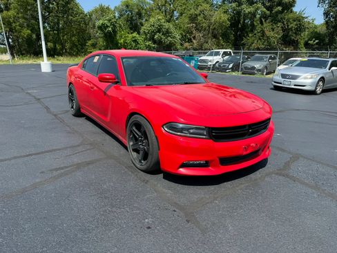 Used 2018 Dodge Charger SXT Plus w/ Quick Order Package 29J RWD image 1