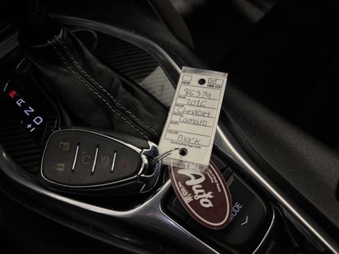 Used 2016 Chevrolet Camaro SS image 29