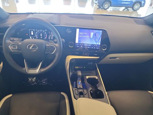 Certified 2024 Lexus NX 250 FWD image 17